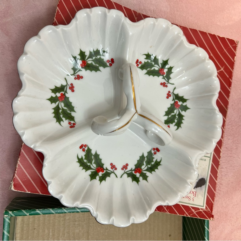 Trimmings Vintage Made In Japan Christmas Ceramic 3 Section Candy Dish with Box